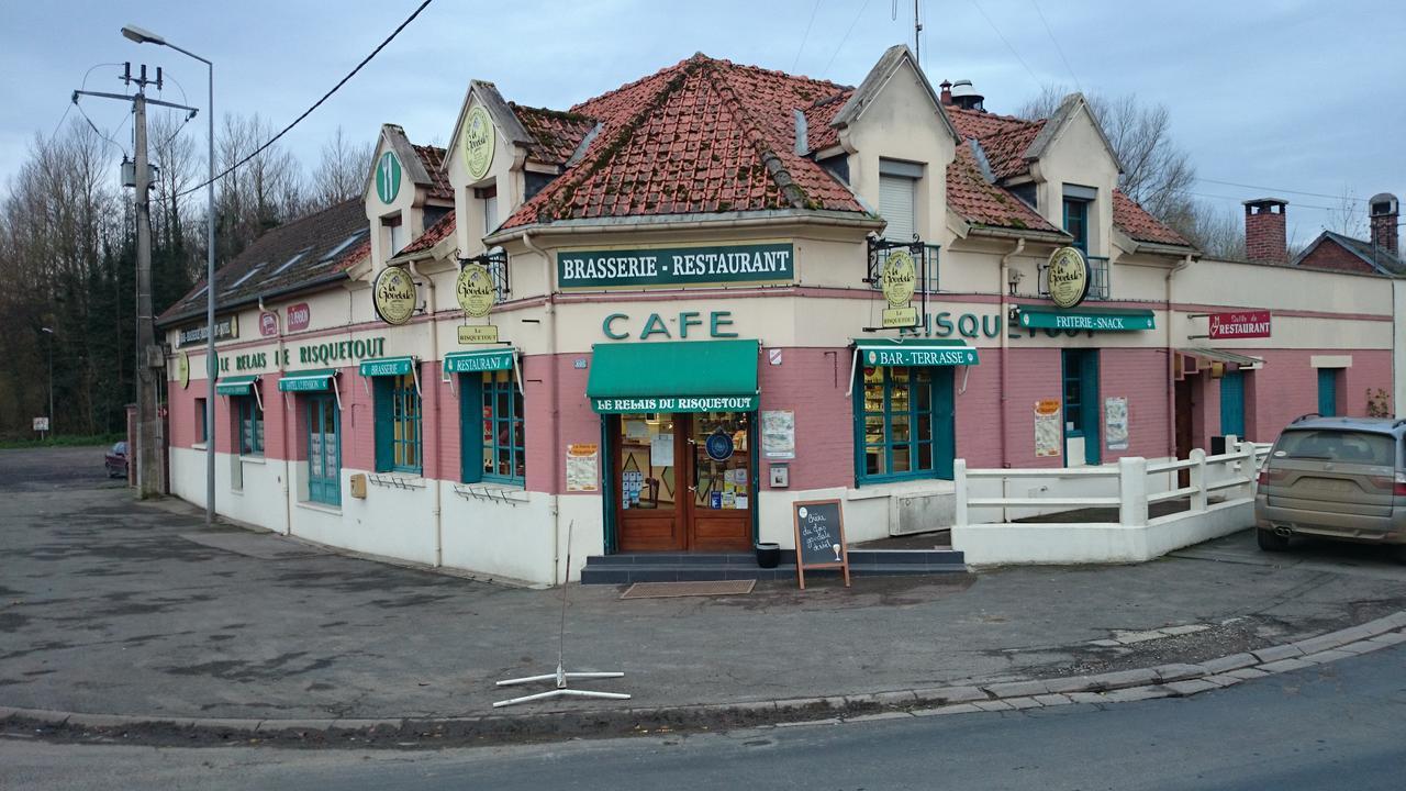 Le Relais De Risquetout Hem-Hardinval Ngoại thất bức ảnh