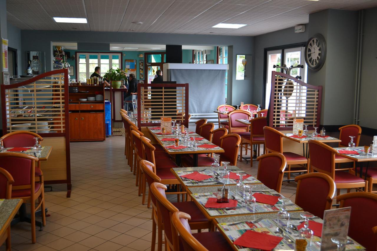 Le Relais De Risquetout Hem-Hardinval Ngoại thất bức ảnh